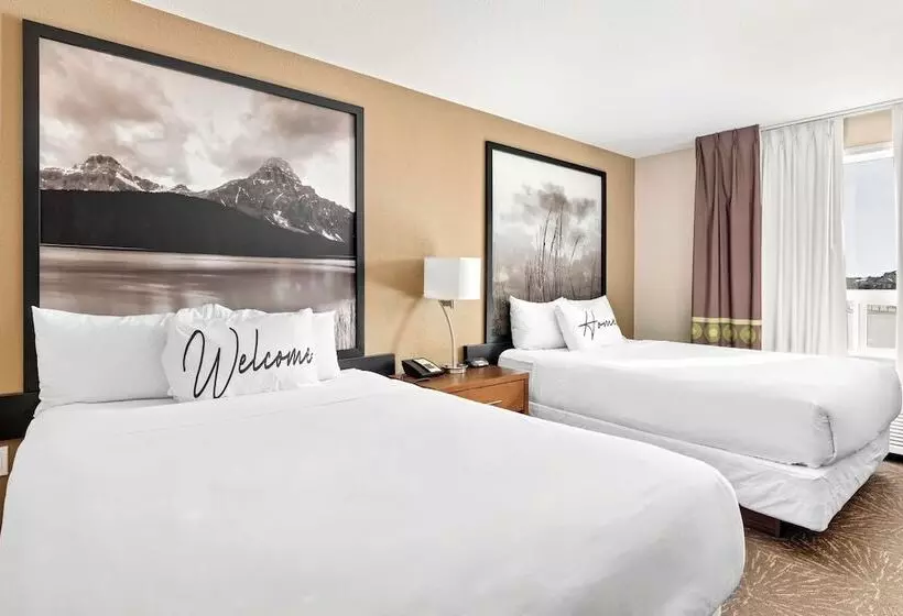 Hotel Home Inn And Suites Lloydminster