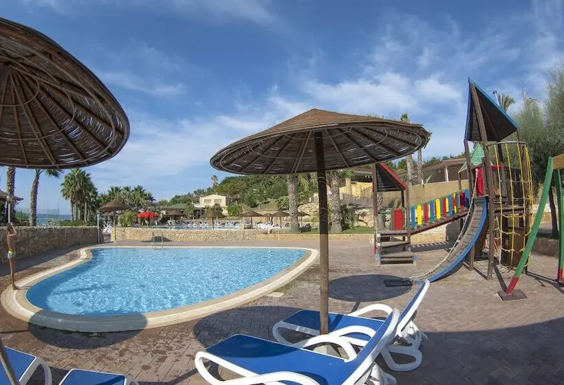 هتل Th Le Castella Baia Degli Dei Village