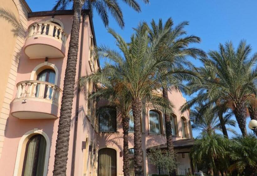 酒店 Th Le Castella   Baia Degli Dei Village