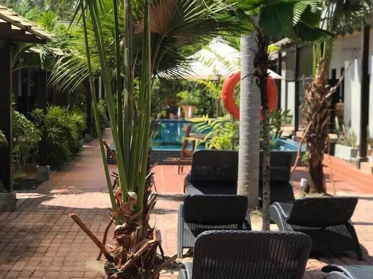 בית מלון כפרי Tropical Resort Langkawi