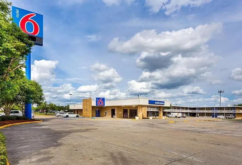 Motel 6 Baton Rouge Southeast