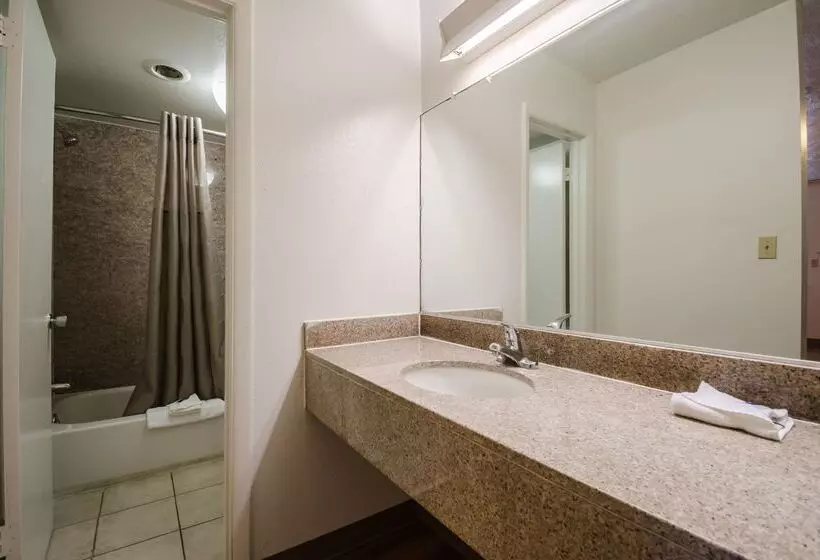 Motel 6 Commerce, Ga