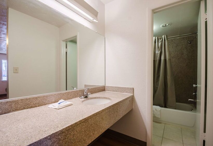 Motel 6 Commerce, Ga