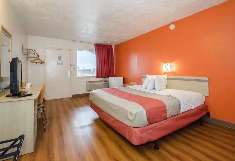 Motel 6 Commerce, Ga