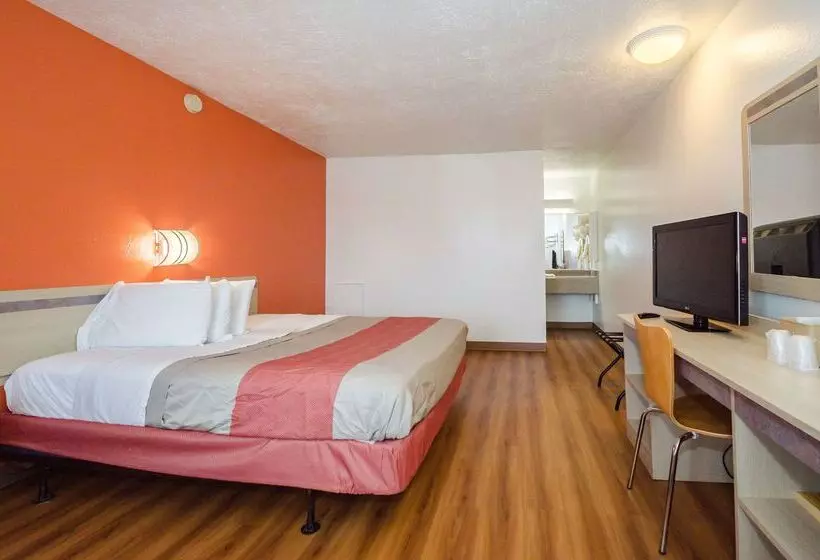 Motel 6 Commerce, Ga