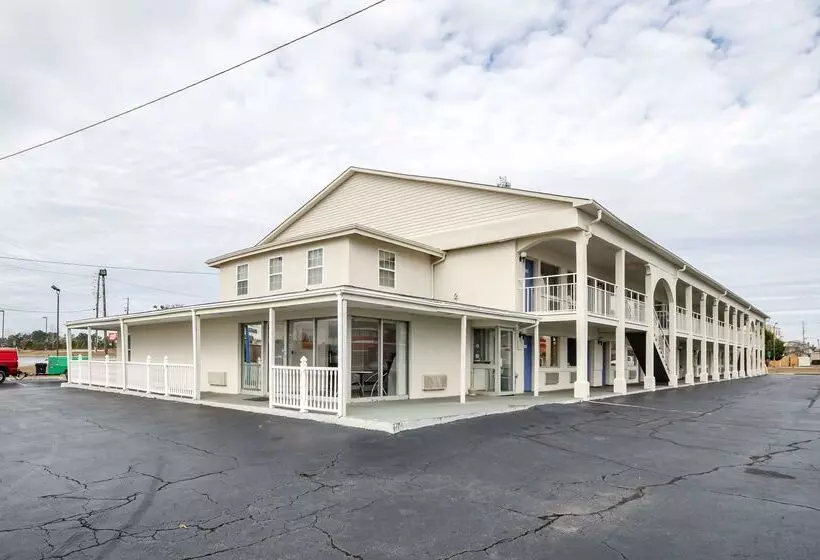 Motel 6 Commerce, Ga