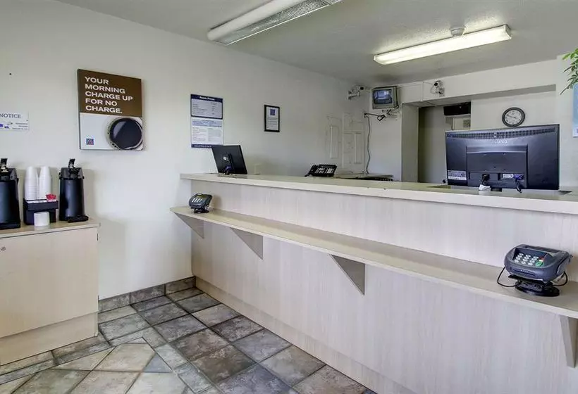 Motel 6 Des Moines South - Airport