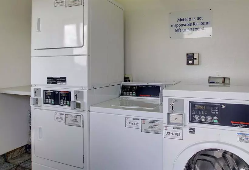 Motel 6 Des Moines South - Airport