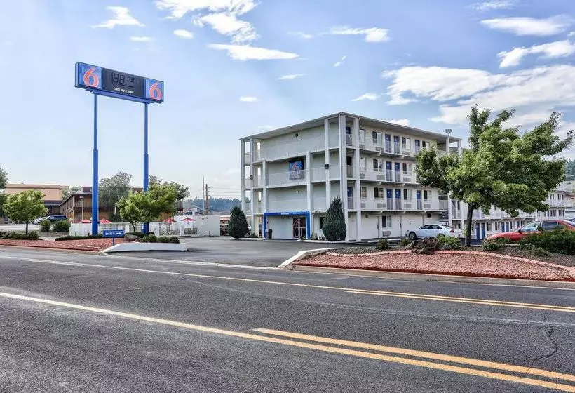 Motel 6 Flagstaff East Lucky Lane