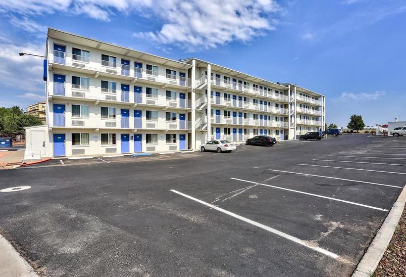 Motel 6 Flagstaff East  Lucky Lane