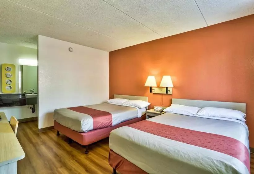 Motel 6 Flagstaff East Lucky Lane