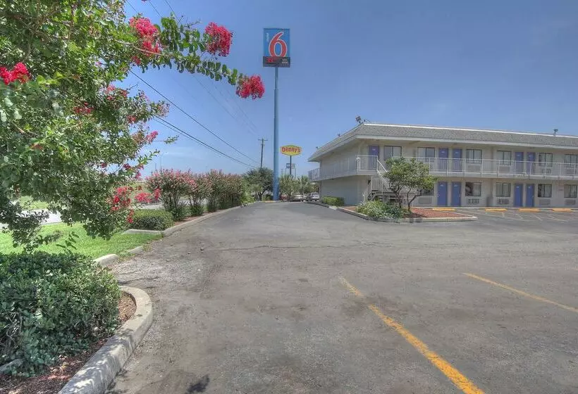 Motel 6 San Antonio, Tx   Fort Sam Houston