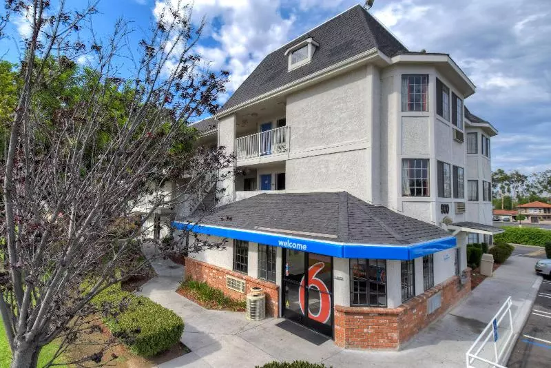 Motel 6escondido, Ca