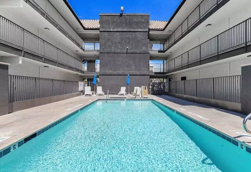 Motel 6escondido, Ca