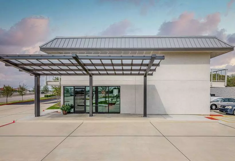 Motel 6euless, Tx  Dallas