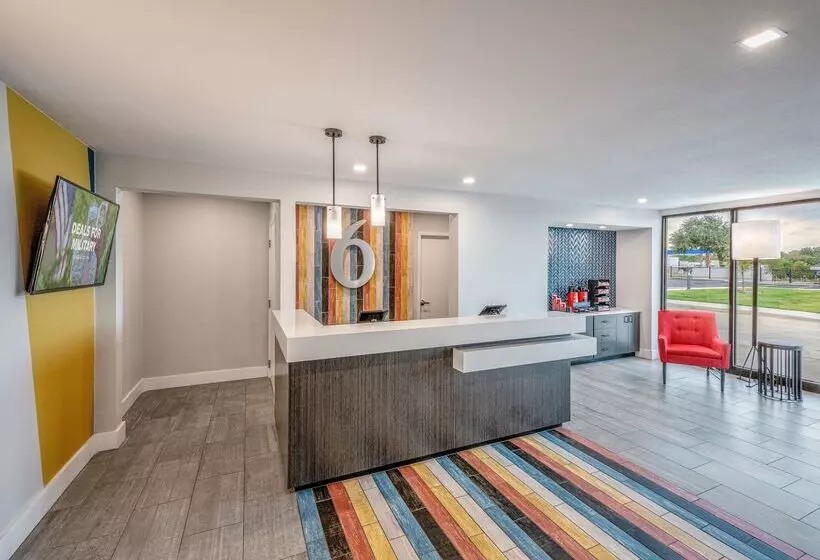 Motel 6euless, Tx  Dallas