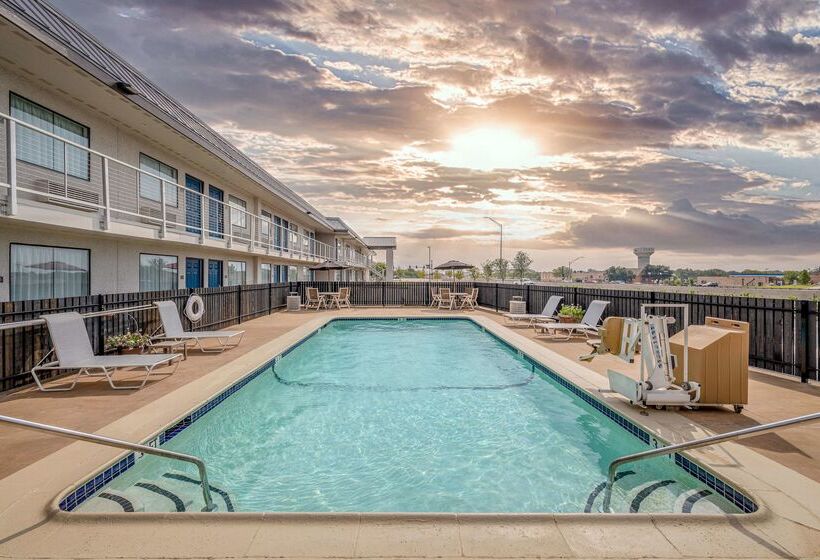 Motel 6euless, Tx  Dallas