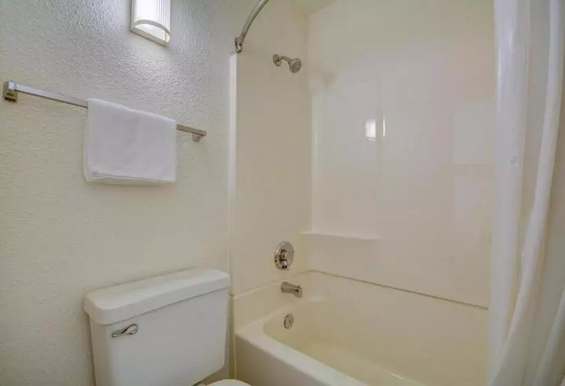 Motel 6 Everett, Wa  South