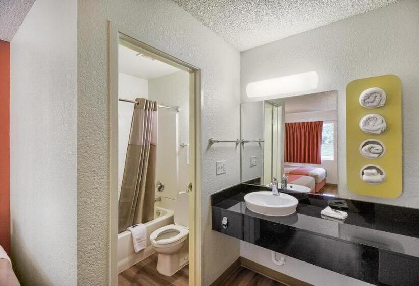 Motel 6 Everett, Wa South