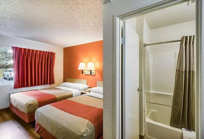 Motel 6 Everett, Wa  South