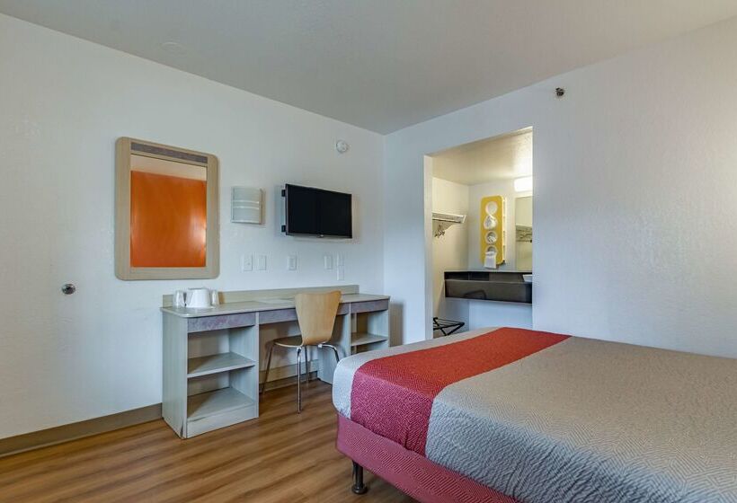 Motel 6 Ft. Pierce, Fl