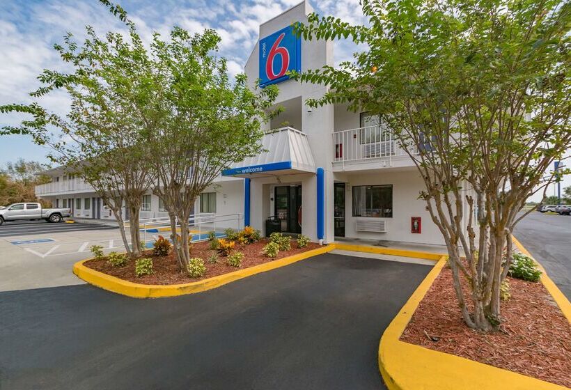 Motel 6 Ft. Pierce, Fl