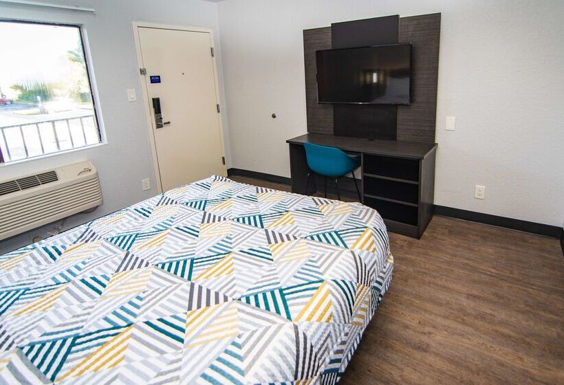 Motel 6 Ft. Pierce, Fl