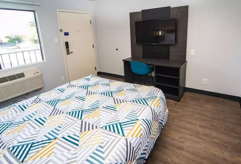 Motel 6 Ft. Pierce, Fl