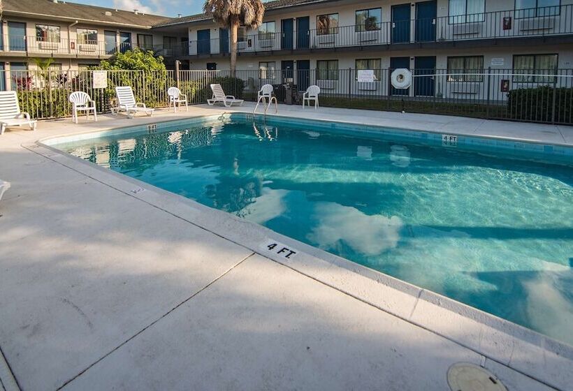 Motel 6 Ft. Pierce, Fl