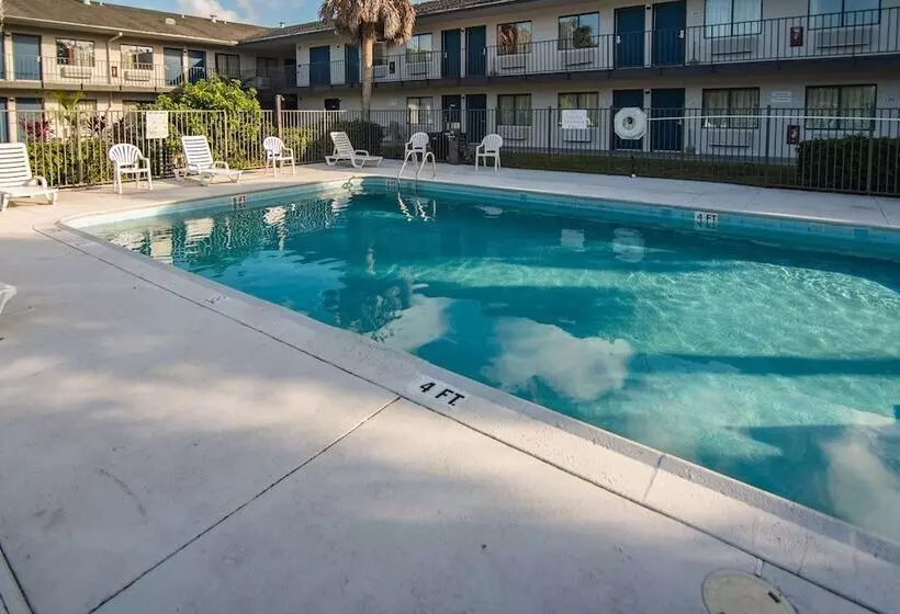 Motel 6 Ft. Pierce, Fl