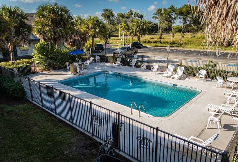 Motel 6 Ft. Pierce, Fl