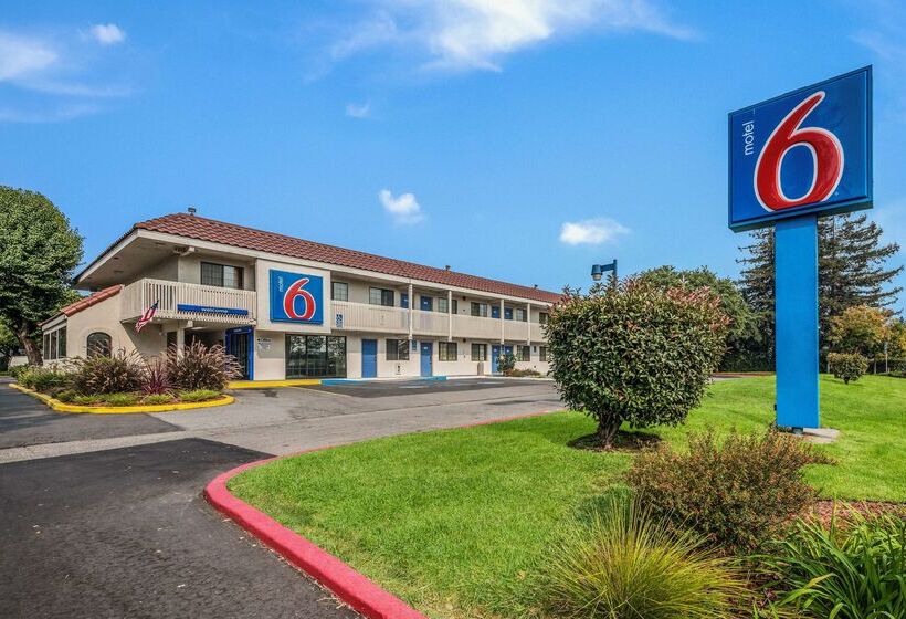מוטל Park Inn By Radisson, Petaluma