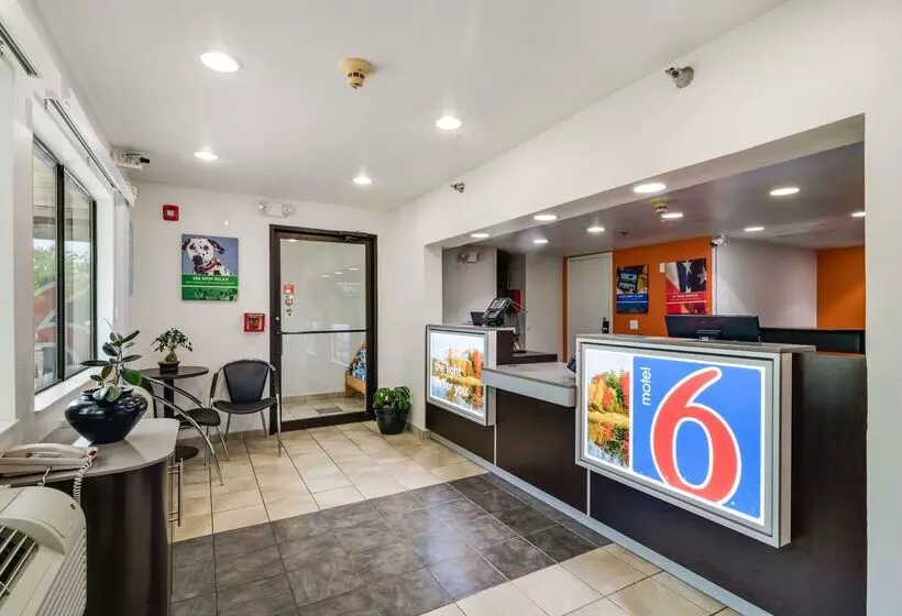 Motel 6rolling Meadows, Il  Chicago Northwest
