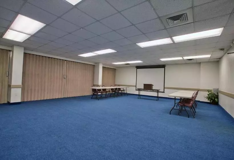 Motel 6tallahassee, Fl Downtown