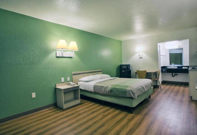 Motel 6tallahassee, Fl  Downtown