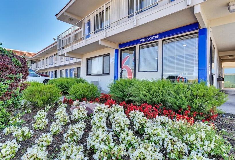 Motel 6vallejo, Ca  Six Flags West