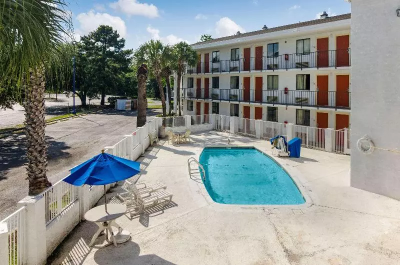 汽车旅馆 Econo Lodge