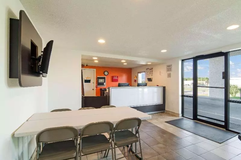 汽车旅馆 Econo Lodge