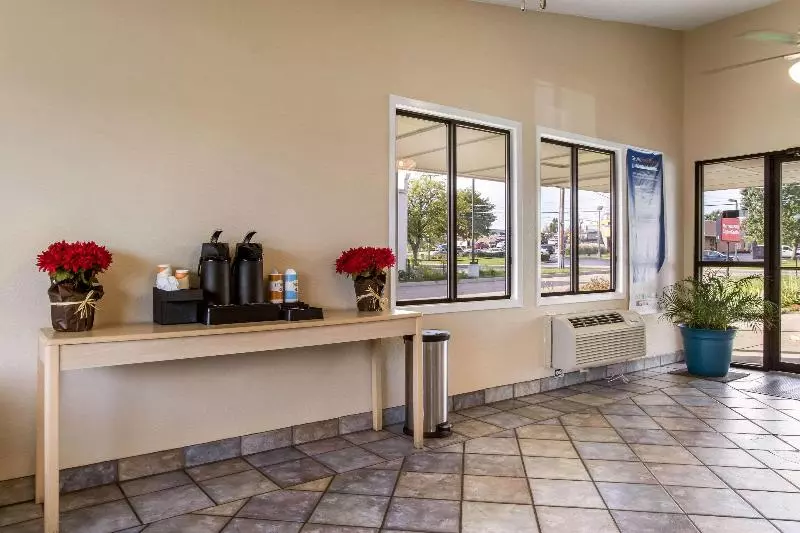 모텔 Rodeway Inn Near Hall Of Fame