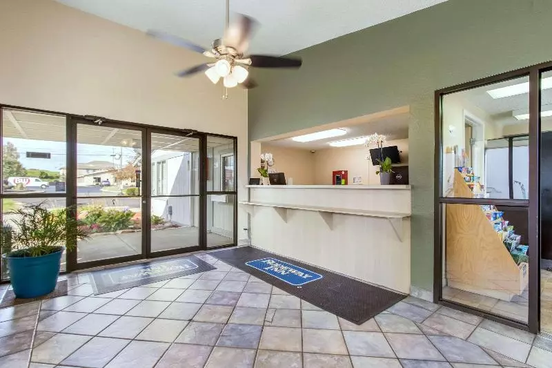 모텔 Rodeway Inn Near Hall Of Fame