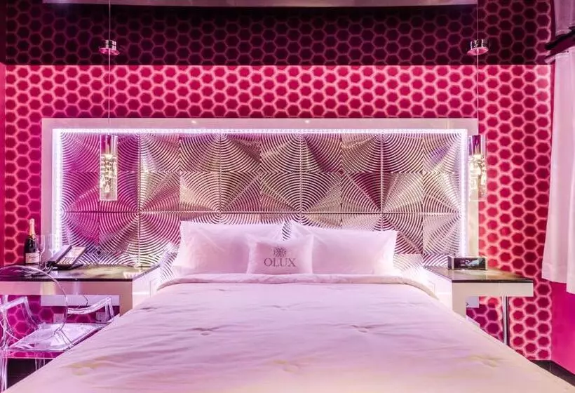 Olux Hotel Motel Suites