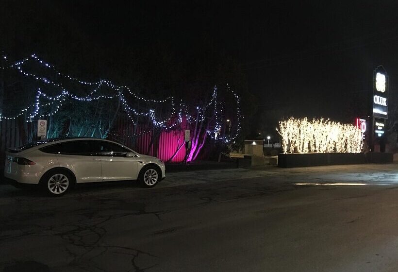 Olux Hotel Motel Suites