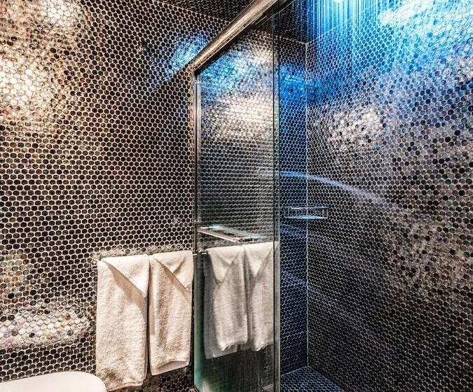 Olux Hotel Motel Suites