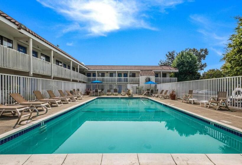 מוטל Park Inn By Radisson, Petaluma