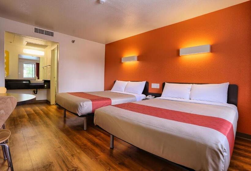 מוטל Park Inn By Radisson, Petaluma