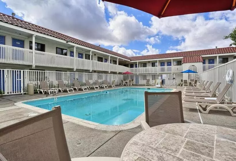 מוטל Park Inn By Radisson, Petaluma