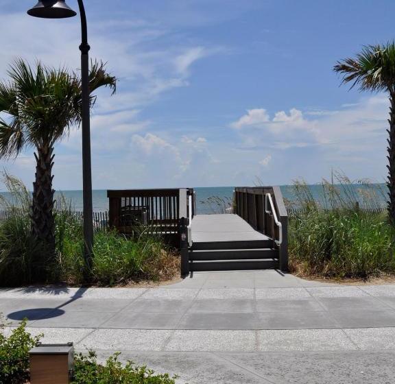 The Diplomat Family Motel