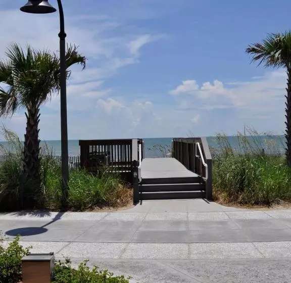 The Diplomat Family Motel