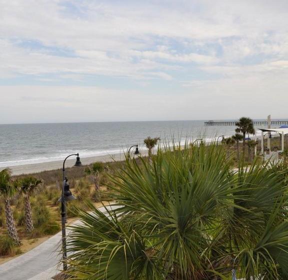 The Diplomat Family Motel