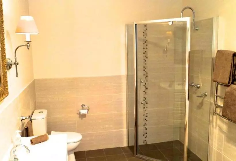 Bed and Breakfast Lanterns Retreats